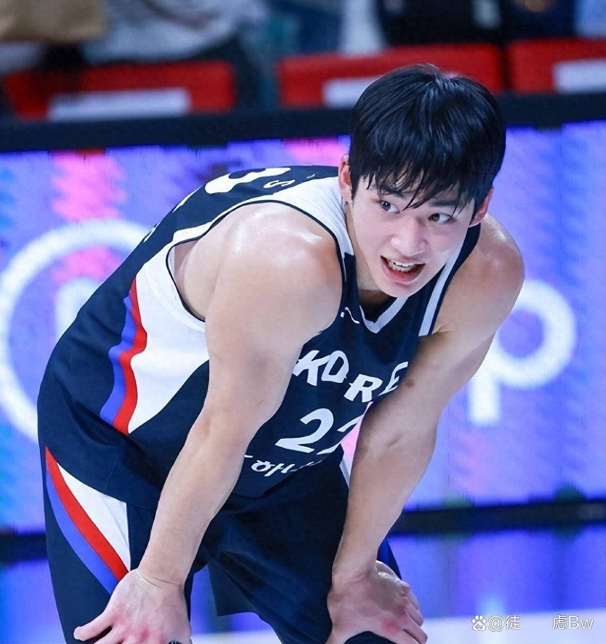 赛后体能课后；山东男篮手感冰凉备战全明星赛；悬念犹存；球探报告显示潜力的简单介绍